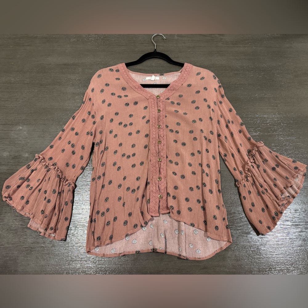 Daisy shirt